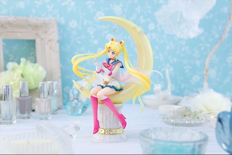 Sailor Moon Eternal Super Sailor Moon (Bright Moon & Legendary Silver Crystal) Figuarts Zero chouette