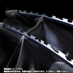 Demon Slayer: Kimetsu no Yaiba Proplica Inosuke Hasiraba's 1/1 Nichirin Sword