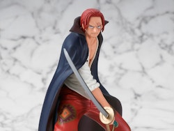 One Piece Film: Red DXF Posing Figure Shanks