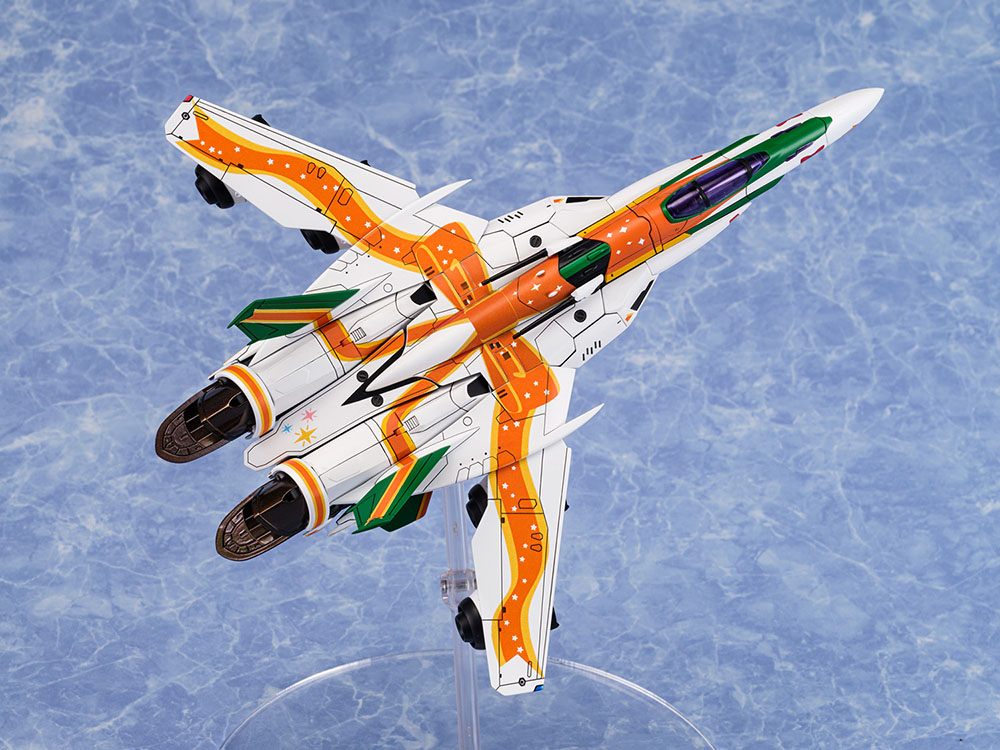 Macross Frontier Plastic Model Kit VF-25F Messiah Ranka Lee Macross 40th Anniversary