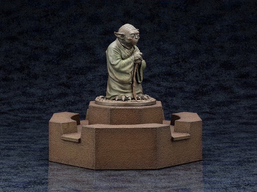 Star Wars: The Empire Strikes Back Yoda Fountain Limited Edition