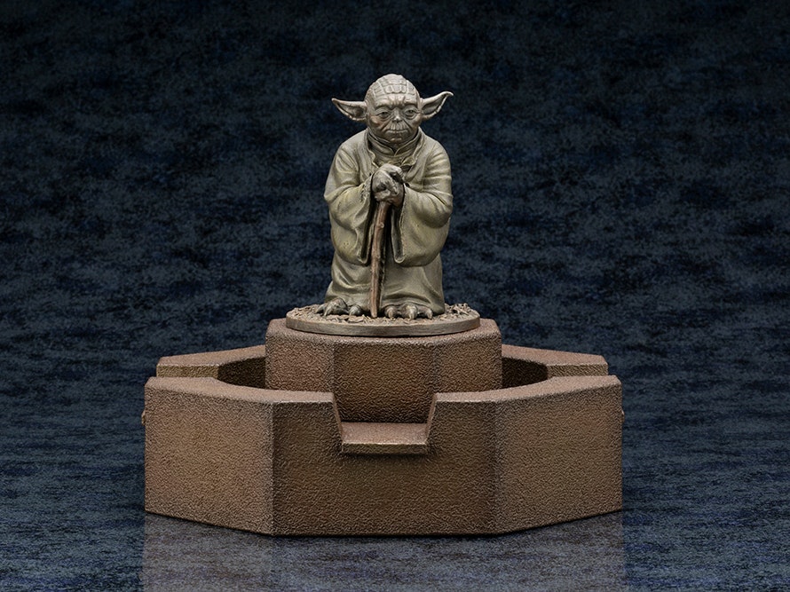 Star Wars: The Empire Strikes Back Yoda Fountain Limited Edition