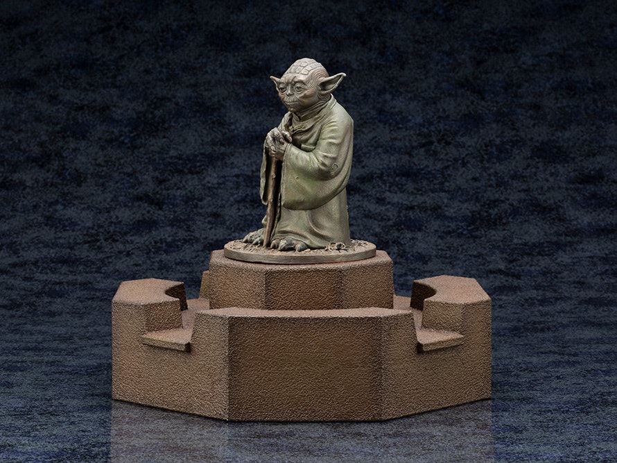 Star Wars: The Empire Strikes Back Yoda Fountain Limited Edition