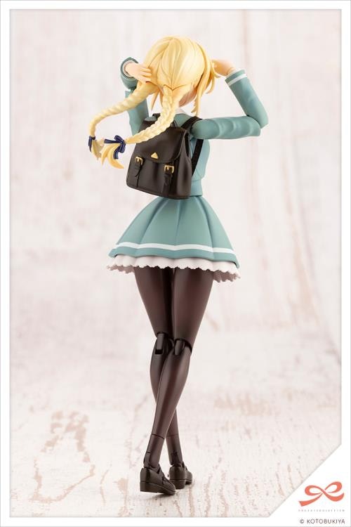 Sousai Shoujo Teien St. Iris Girls' High School Winter Clothes Ritsuka Saeki 1/10 Scale Model Kit