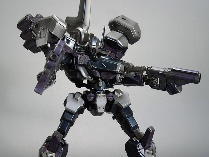 Armored Core Variable Infinity Crest CR-C840/UL (Lightweight Class Ver.) 1/72 Scale Model Kit