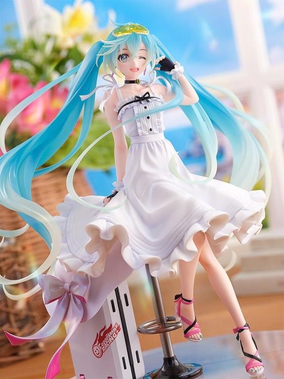 Vocaloid Hatsune Miku GT Project Racing Miku (2021 Vacation Style Ver.)