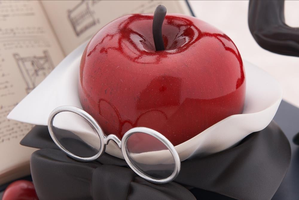 Reverse: 1999 APPLe the Erudite and Juicy Edition Limepie Figure