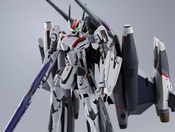 Macross Frontier: The False Songstress DX Chogokin VF-25F Tornado Messiah Valkyrie (Alto Saotome Machine Revival Ver.)