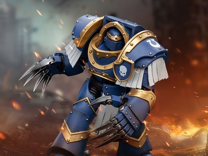 Warhammer: The Horus Heresy Ultramarines Cataphractii Terminator Squad Terminator with Lightning Claws 1/18 Scale Action Figure