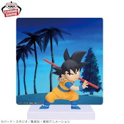Dragon Ball Son Goku Figure with Panel