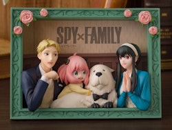 Spy x Family "The Forgers" Picture Frame Figure