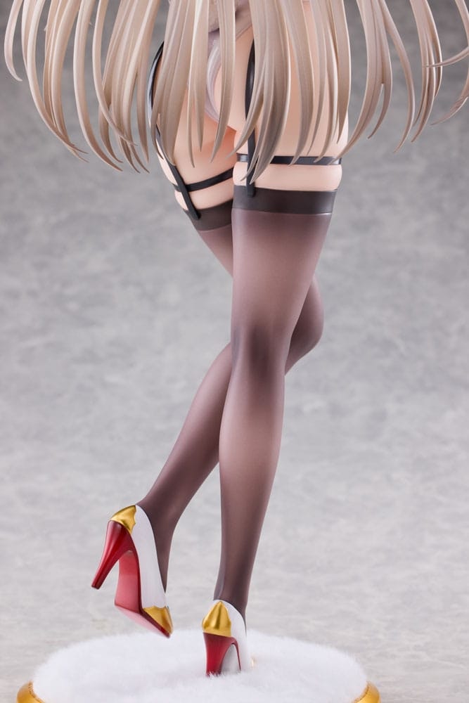 (18+) Sakiyamama Illustration White Bunny Onee-san