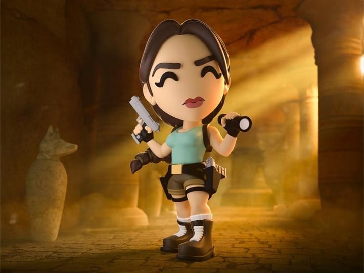 Tomb Raider: The Last Revelation Lara Croft Vinyl Figure