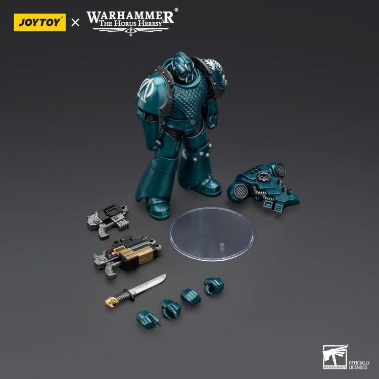 Warhammer: The Horus Heresy Alpha Legion Headhunter with Banestrike Combi-Bolter and Power Dagger 1/18 Scale Action Figure