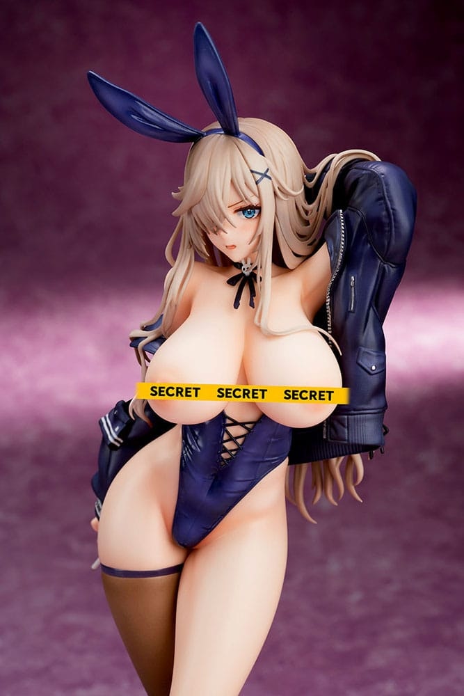 (18+) Mataro Illustration Bad Bunny 1/7 Scale Figure