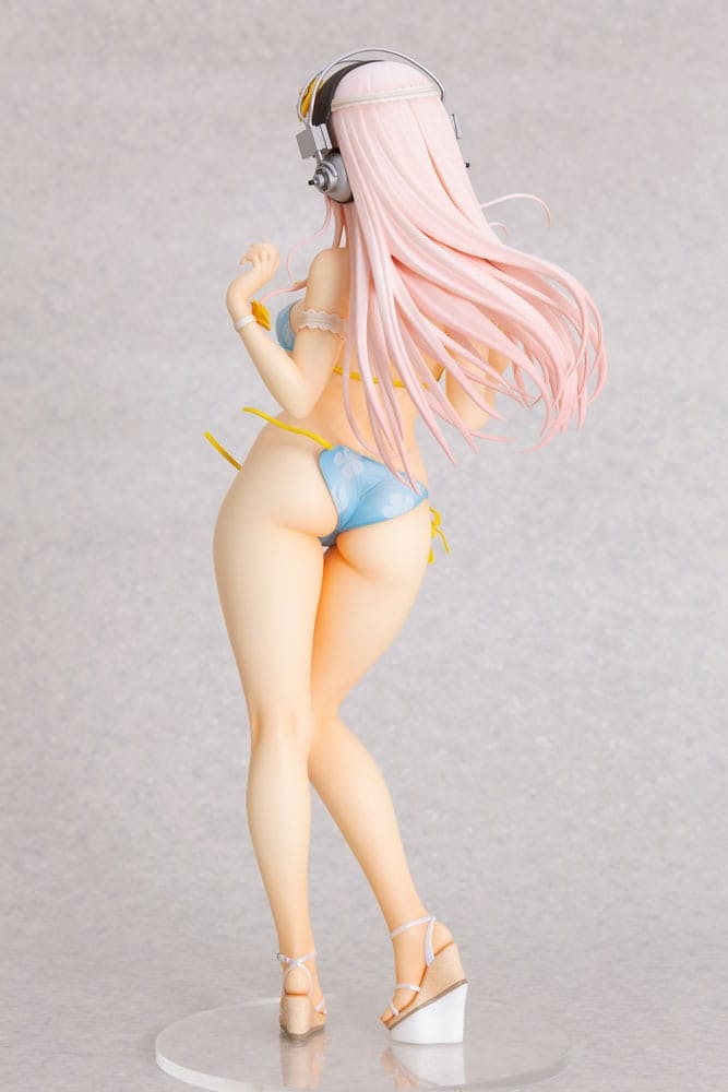 Super Sonico (Summer Vacation Ver.) 1/4.5 Scale Figure