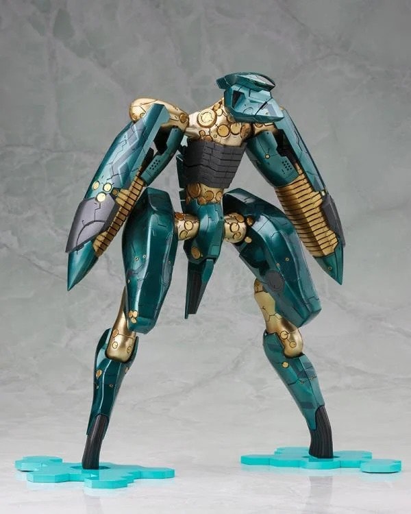 Metal Gear Solid 4: Guns of the Patriots Metal Gear Ray 1/100 Scale Model Kit