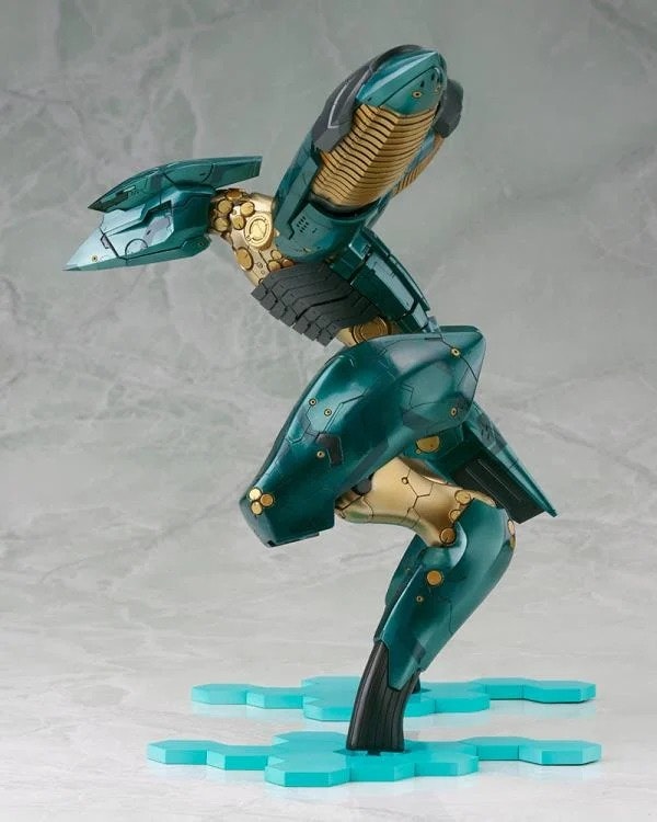 Metal Gear Solid 4: Guns of the Patriots Metal Gear Ray 1/100 Scale Model Kit