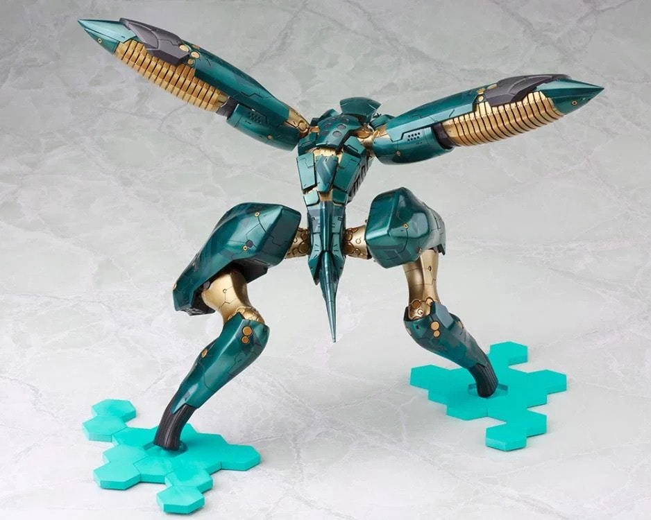Metal Gear Solid 4: Guns of the Patriots Metal Gear Ray 1/100 Scale Model Kit