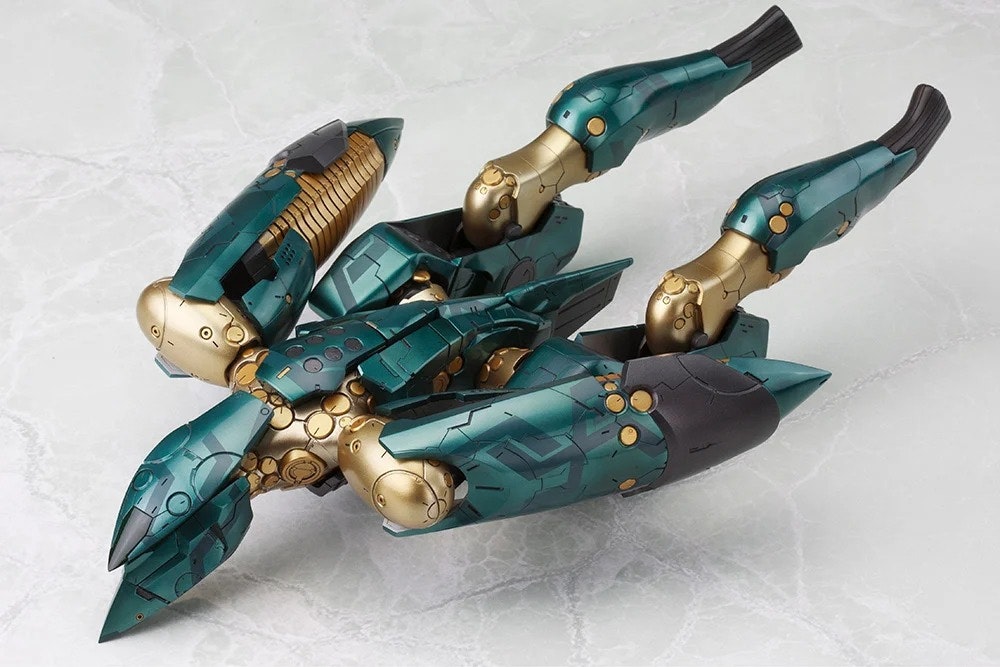 Metal Gear Solid 4: Guns of the Patriots Metal Gear Ray 1/100 Scale Model Kit