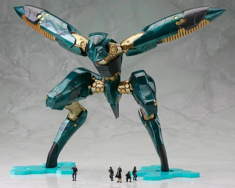 Metal Gear Solid 4: Guns of the Patriots Metal Gear Ray 1/100 Scale Model Kit