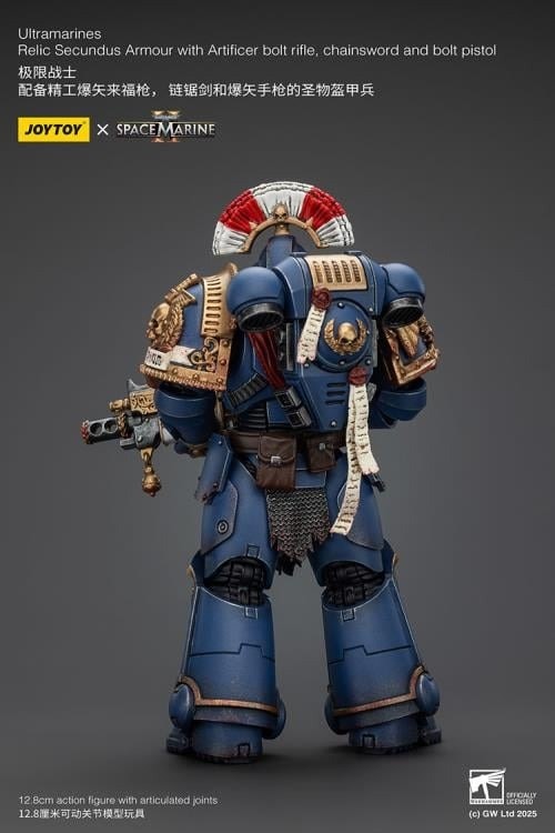 Warhammer 40,000: Space Marine 2 Ultramarines Relic Secundus Armor with Artificer Bolt Rifle, Chainsword and Bolt Pistol 1/18 Scale Action Figure