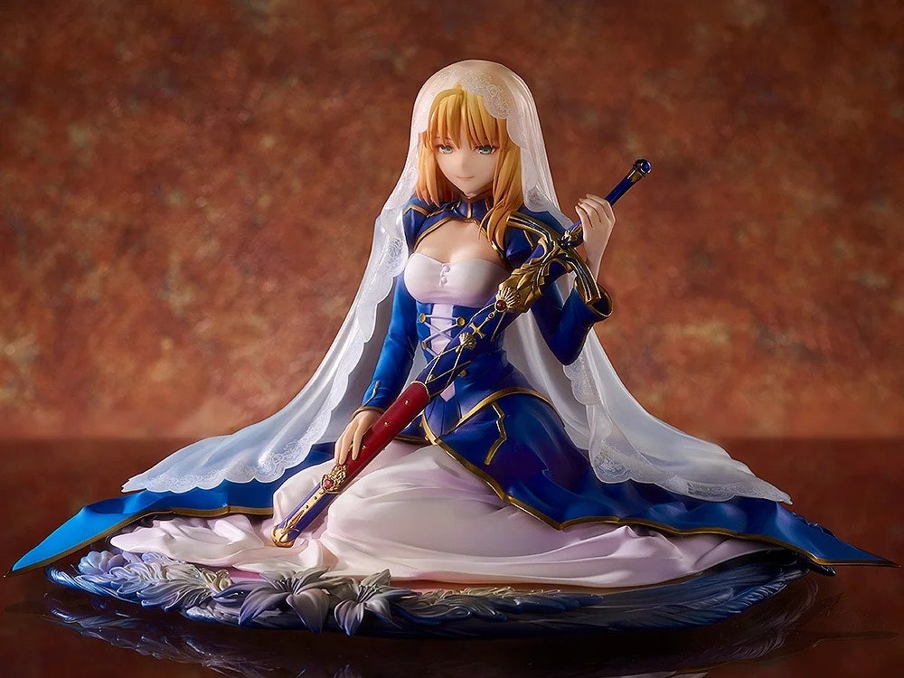 Fate/stay night Saber (Garden of Avalon Ver.) 1/7 Scale Figure