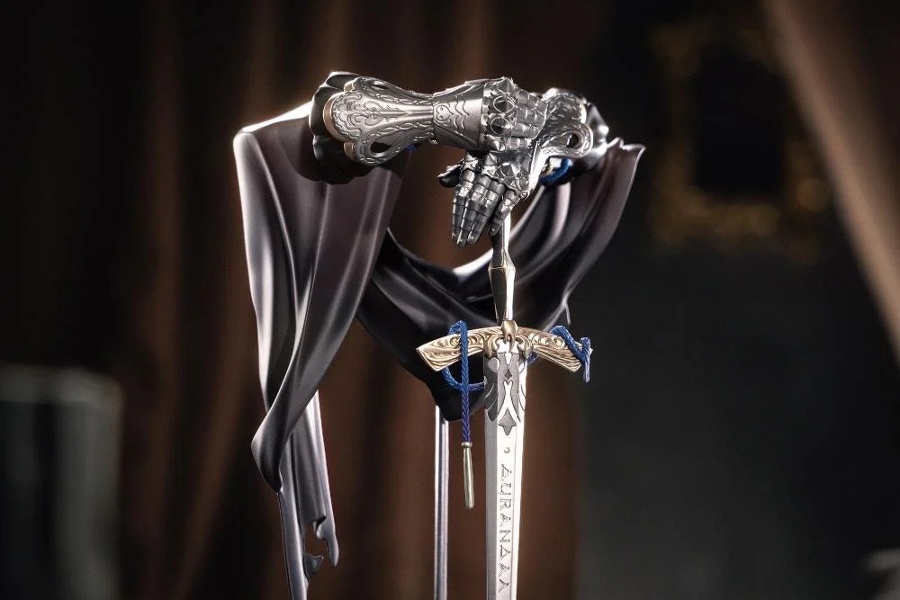 Reverse: 1999 Limepie A Knight Figure