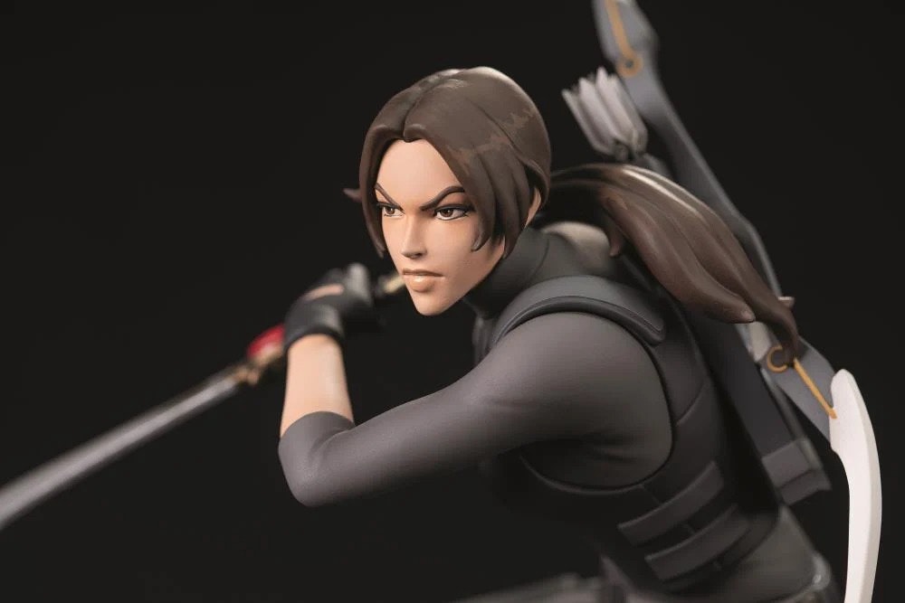 Tomb Raider: The Legend of Lara Croft Figure