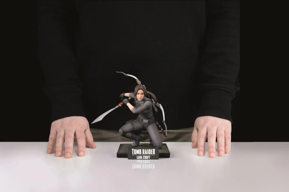 Tomb Raider: The Legend of Lara Croft Figure