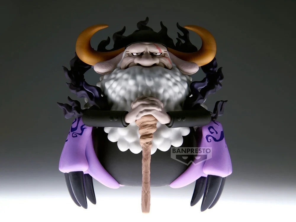 One Piece Mega World Collectable Figure St. Jaygarcia Saturn
