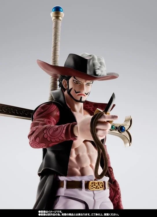 One Piece S.H.Figuarts Dracule Mihawk -Hawk Eye- Exclusive Action Figure