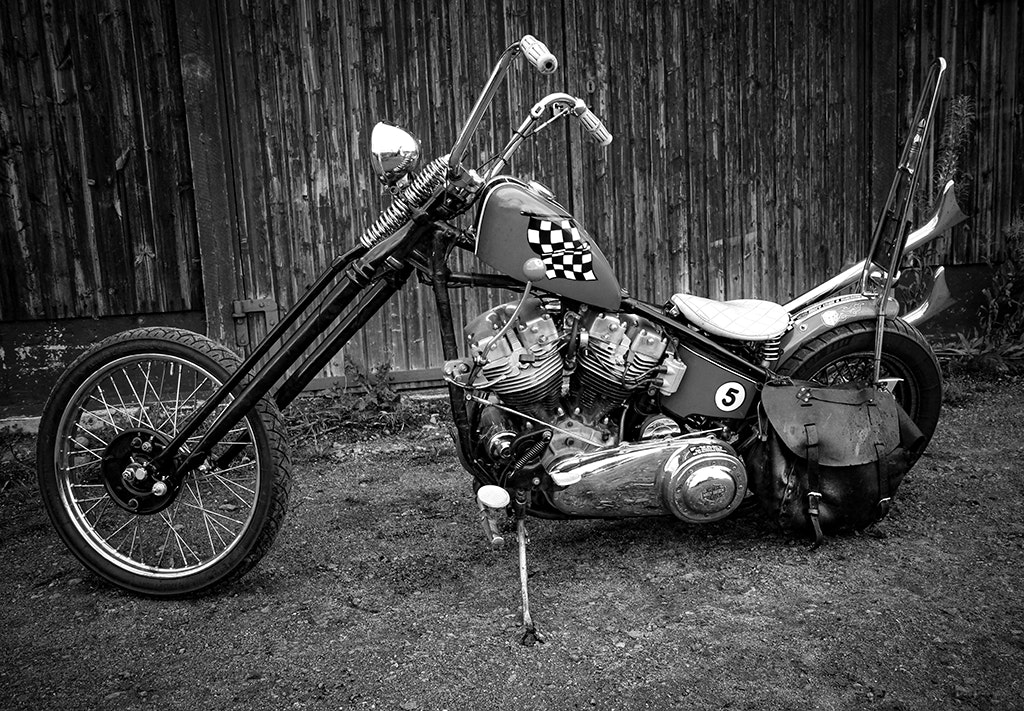 Svartvitt fotografi Harley Davidson orginal 1970tal.