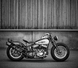 MC tavla Harley Davidson Sida