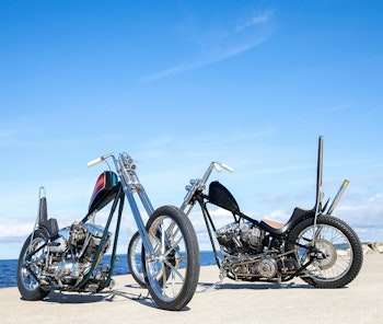 Köpa konst på nätet - Blå himmel Harley Davidson
