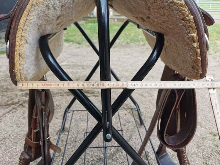 westernsadel Montana 137 FQ 16 tum