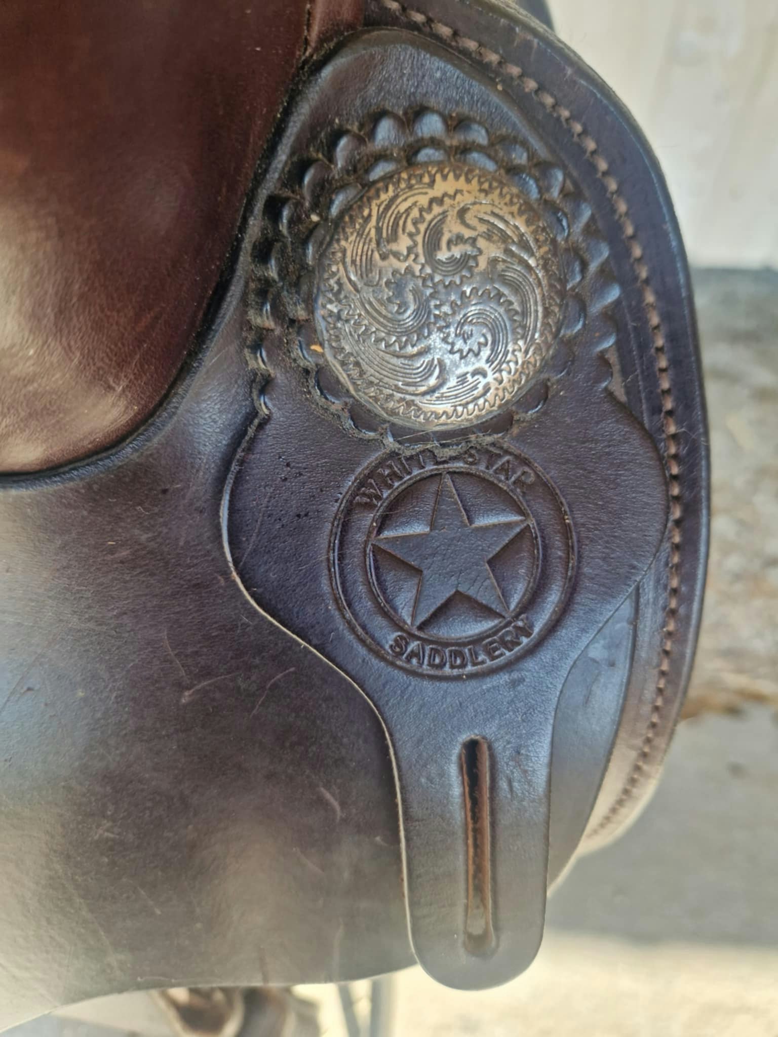 westernsadel white star  SQ 15,5