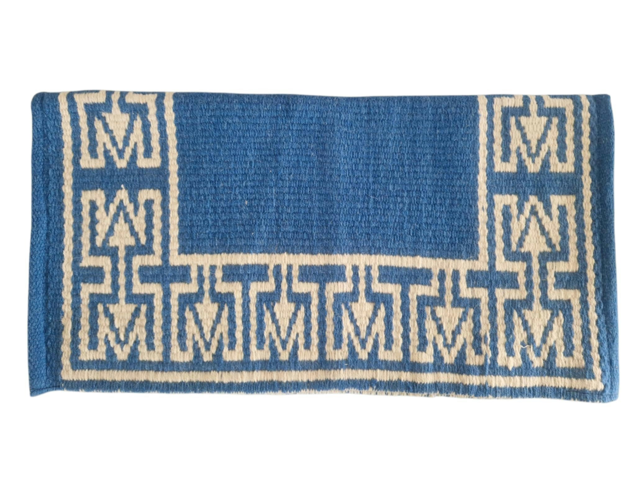 Ull filt  "blue aztec " 32 x 36 tum