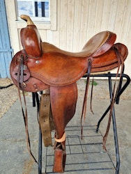 Nomad westernsadel med jättebredd FQ bom 16 tum