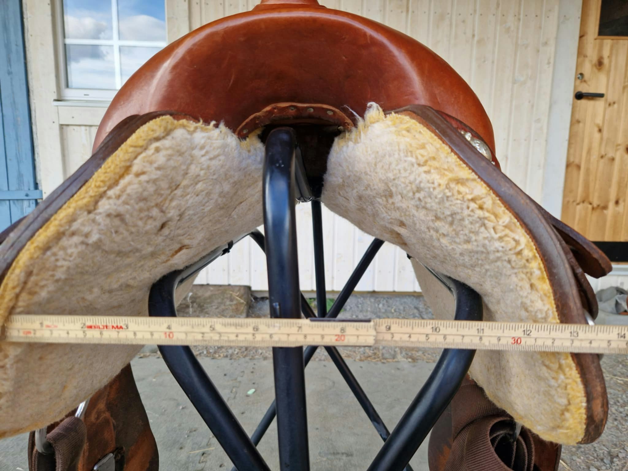 Montana 130 westernsadel XFQ 16 tum