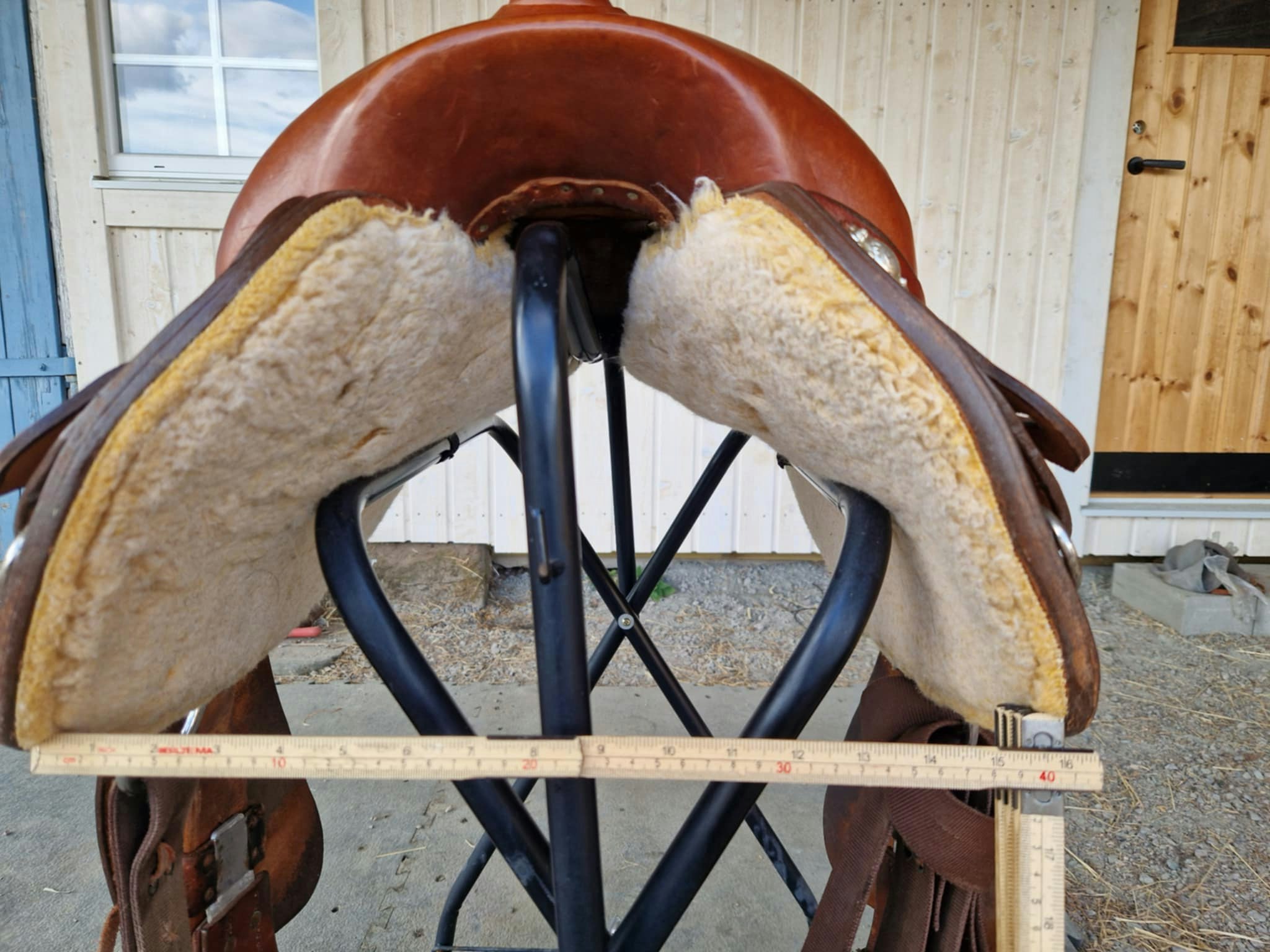 Montana 130 westernsadel XFQ 16 tum