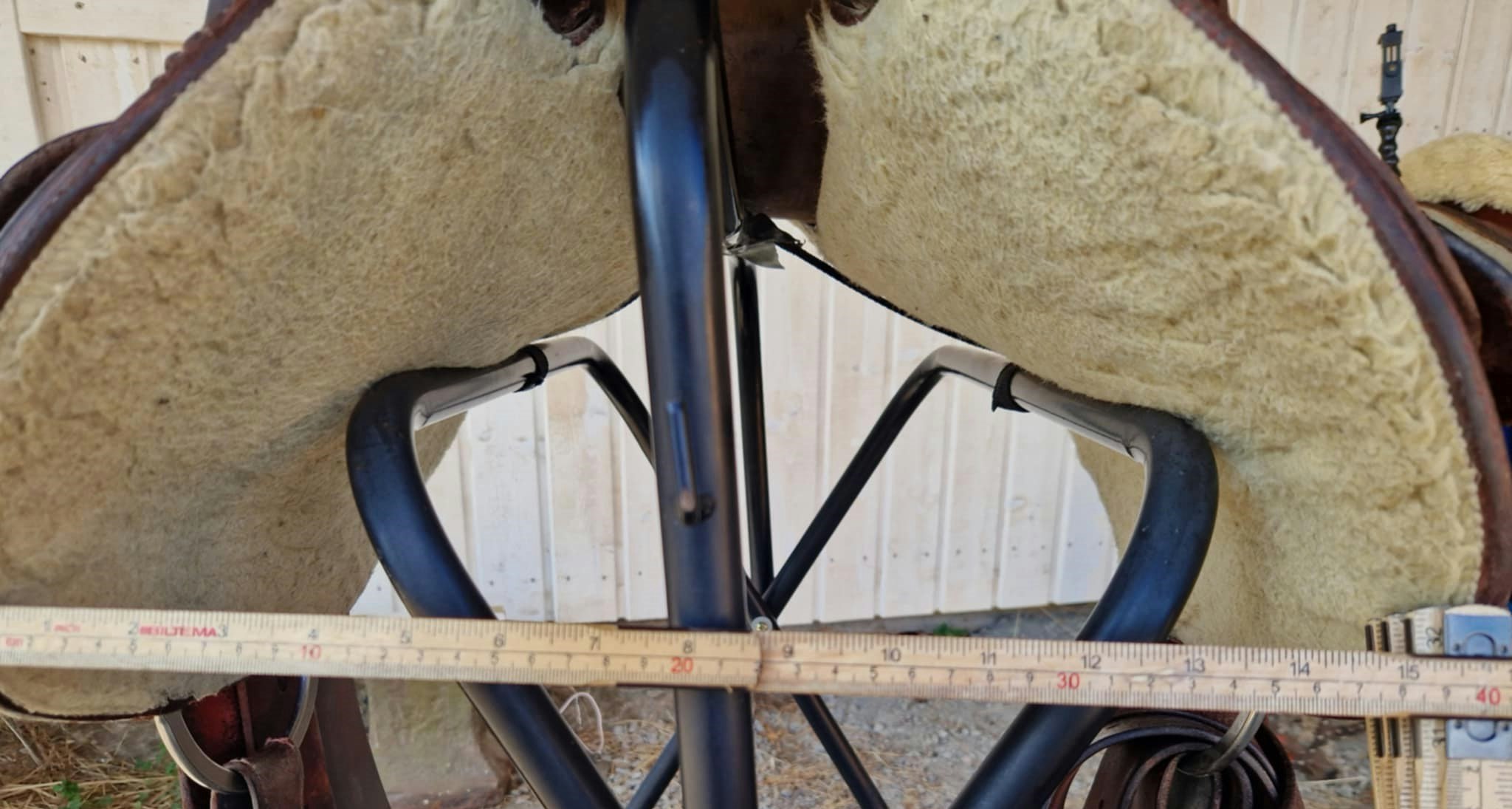 Montana 130 westernsadel XFQ 16 tum