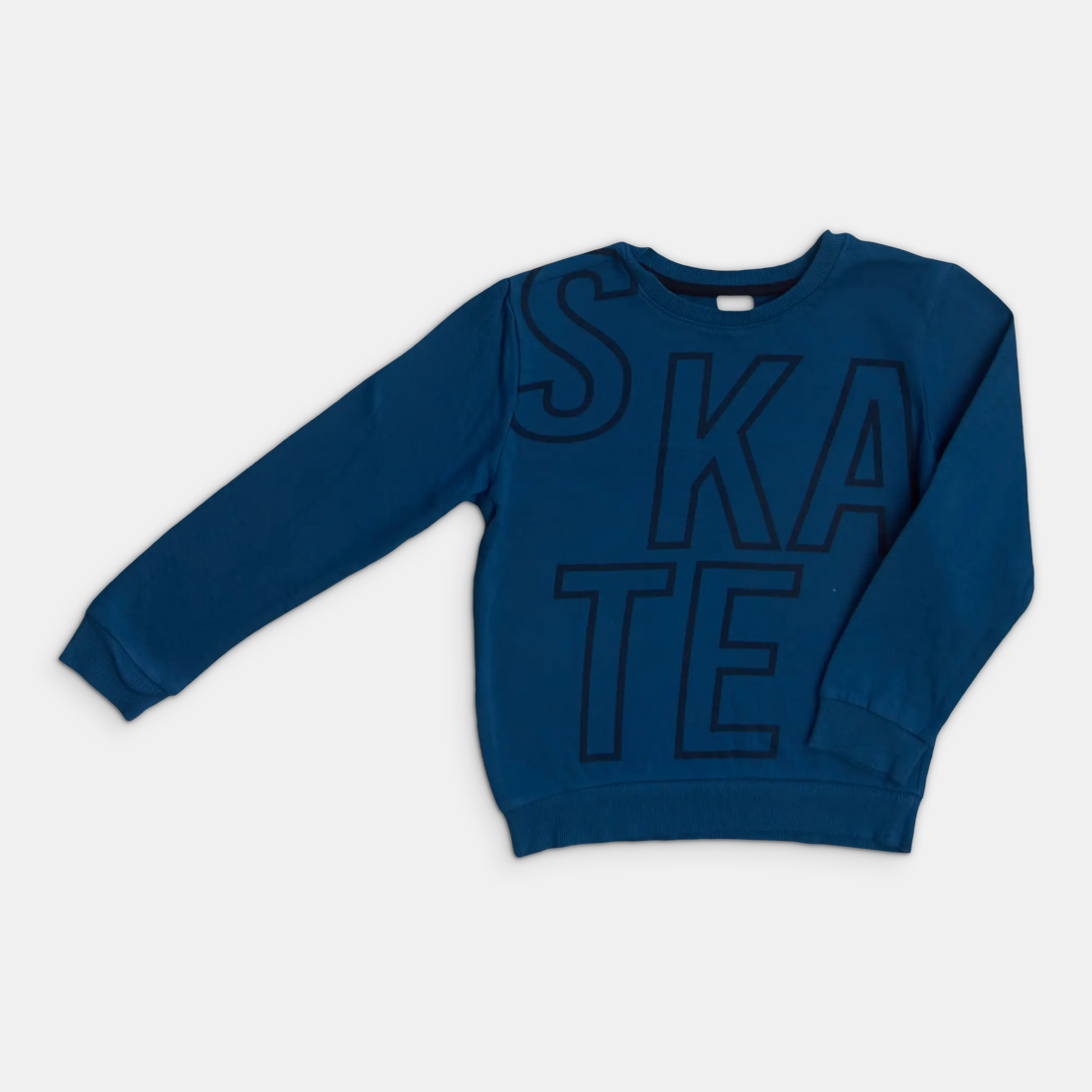 - Storlek 128 -