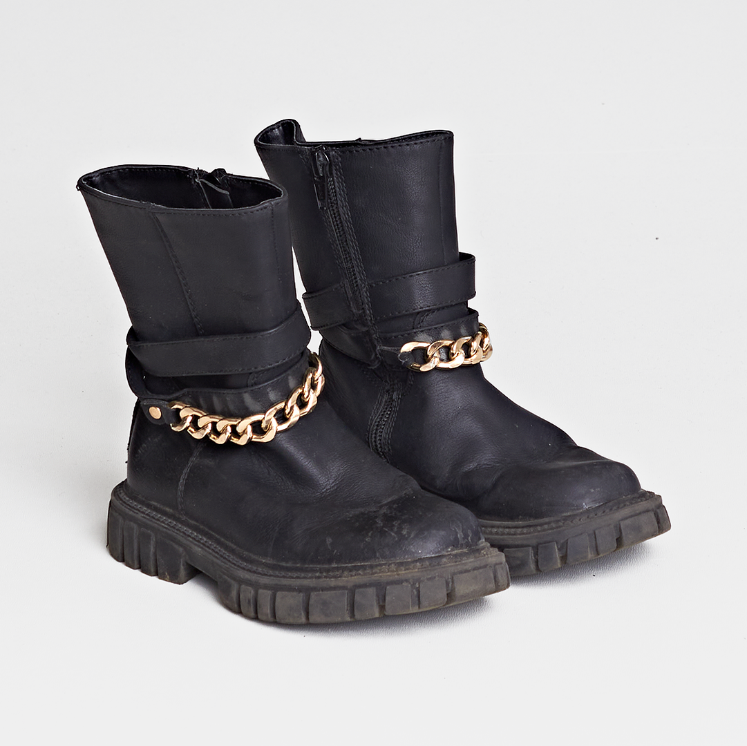 - Storlek 30 -