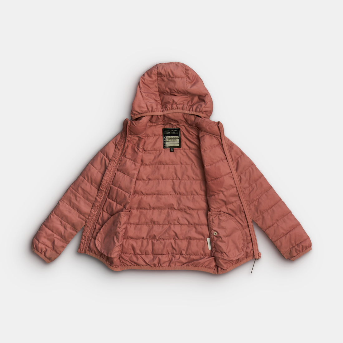 - Storlek 122/128 -