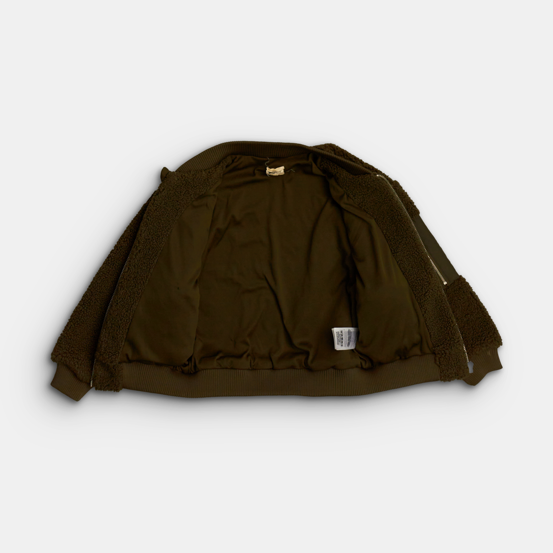 - Storlek 122/128 -