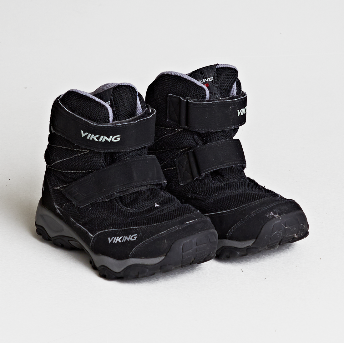 - Storlek 35 -