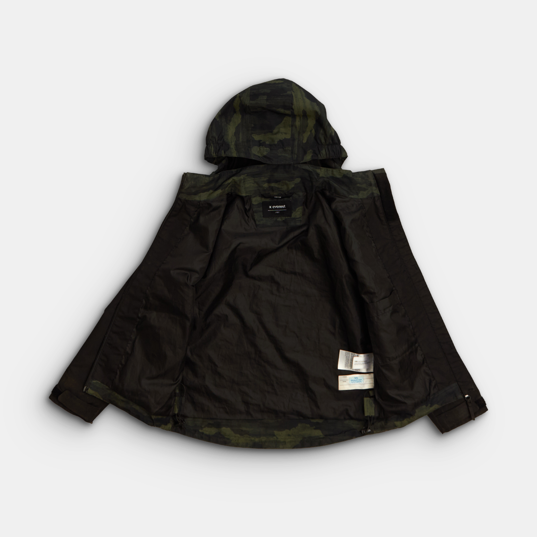 - Storlek 122/128 -