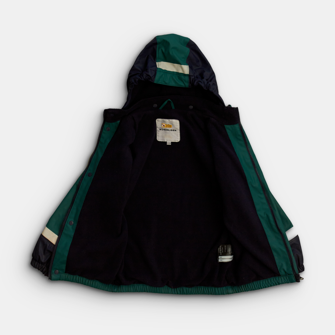 - Storlek 122/128 -