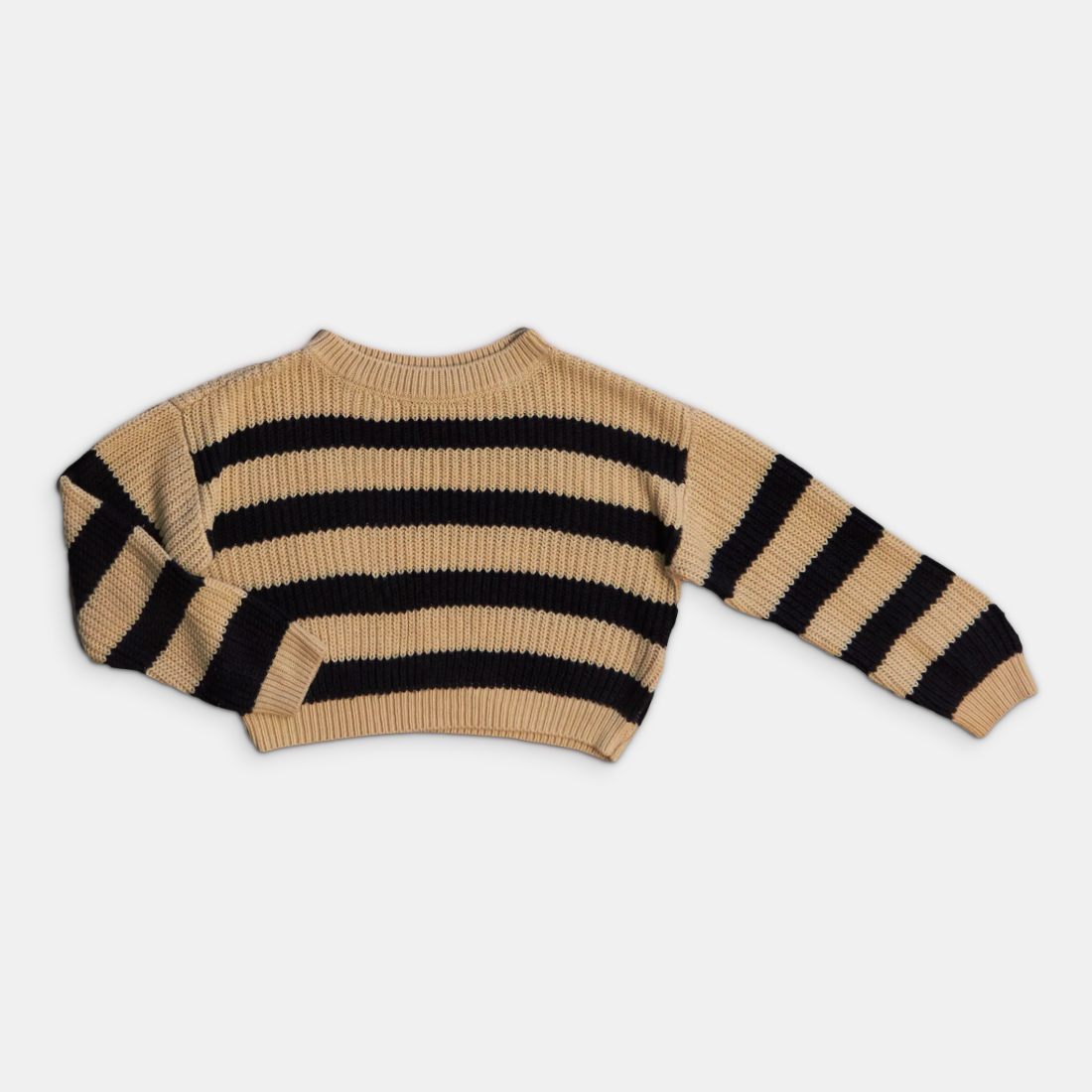 - Storlek 122/128 -